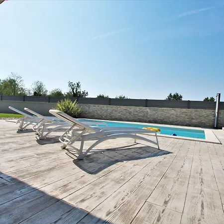 Alex Exclusive Porec